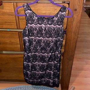 Black lace w pink forever 21 dress